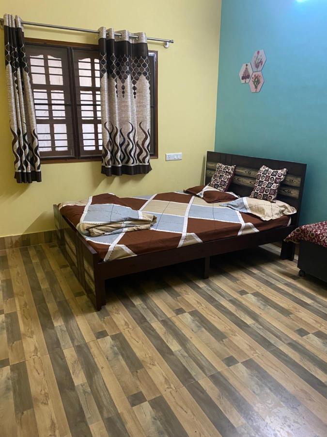Ghar-fully Furnished House With 2 Bedroom Hall And Kitchen Holiday home *